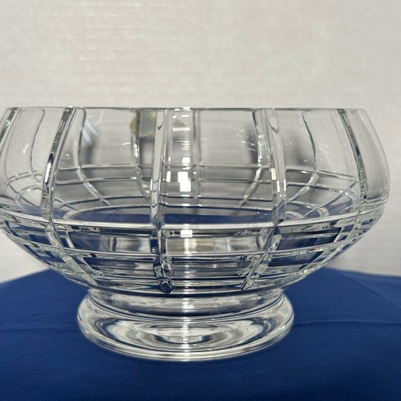 COPY - Bohemia Hand Cut 24% Lead Crystal Modern Decorative Bowl - Picture 2 of 10
